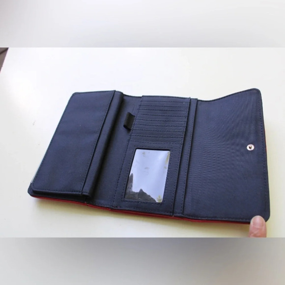 Tommy Hilfiger wallet - Picture 4 of 10